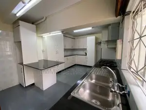 5bdrm House in Parklands/Highridge for rent