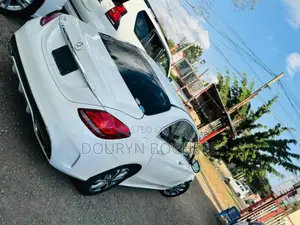 Mercedes-Benz C200 2018 White