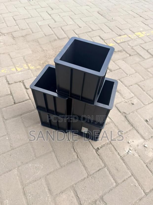 Plastic Lab Test Cube