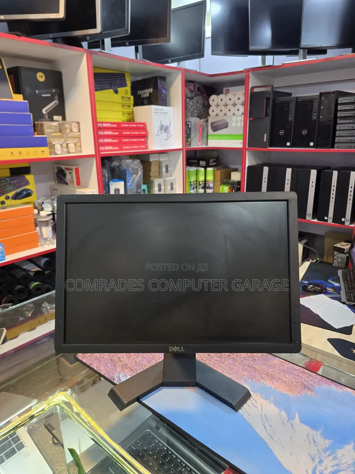 Desktop Monitor With Display and VGA Ports
