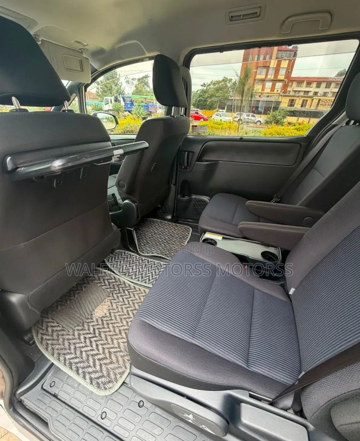 Toyota Voxy V 2WD 7-Seater 2020 Gray