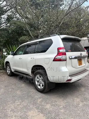 Toyota Land Cruiser Prado 2017 White