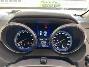 Toyota Land Cruiser Prado 2017 White
