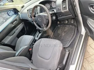 Nissan Wingroad 2013 Silver