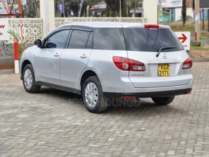 Nissan Wingroad 2013 Silver