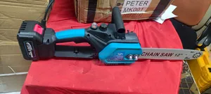 Makita 198V Cordless Chainsaw 12"