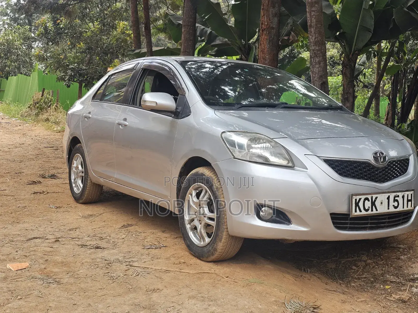 Toyota Belta 2009 Silver