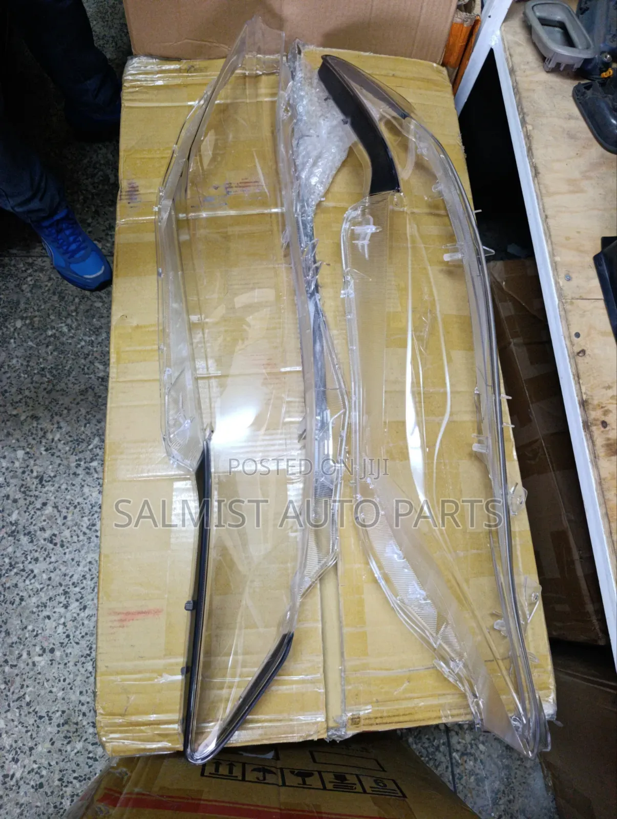 Toyota Harrier 2014 2015 2016 Headlight Lens