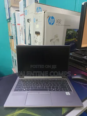 Laptop HP ZBook Firefly 14 G7 16GB Intel Core i7 SSD 256GB