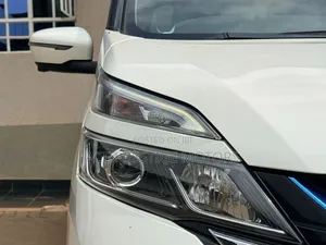 Nissan Serena 2019 White