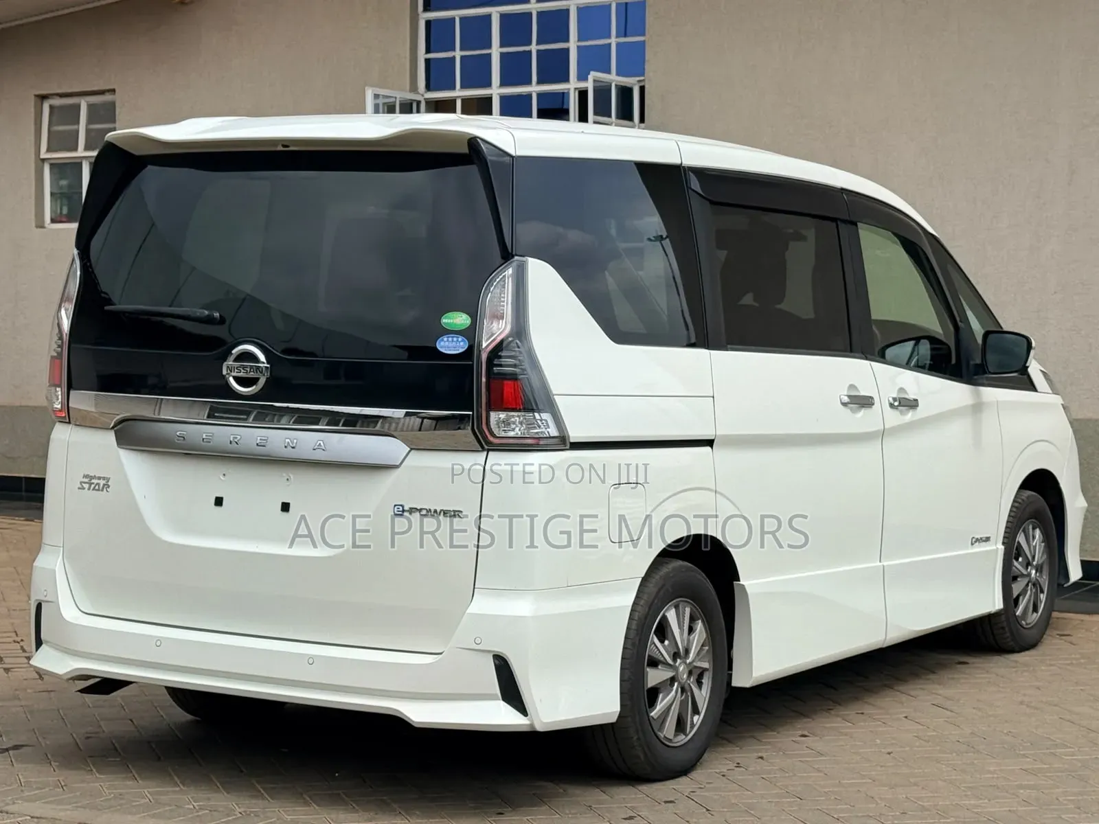 Nissan Serena 2019 White