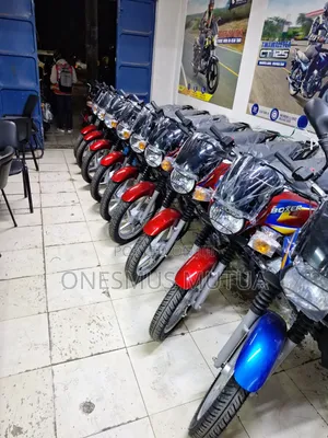 New Bajaj Boxer 125 2026 Red