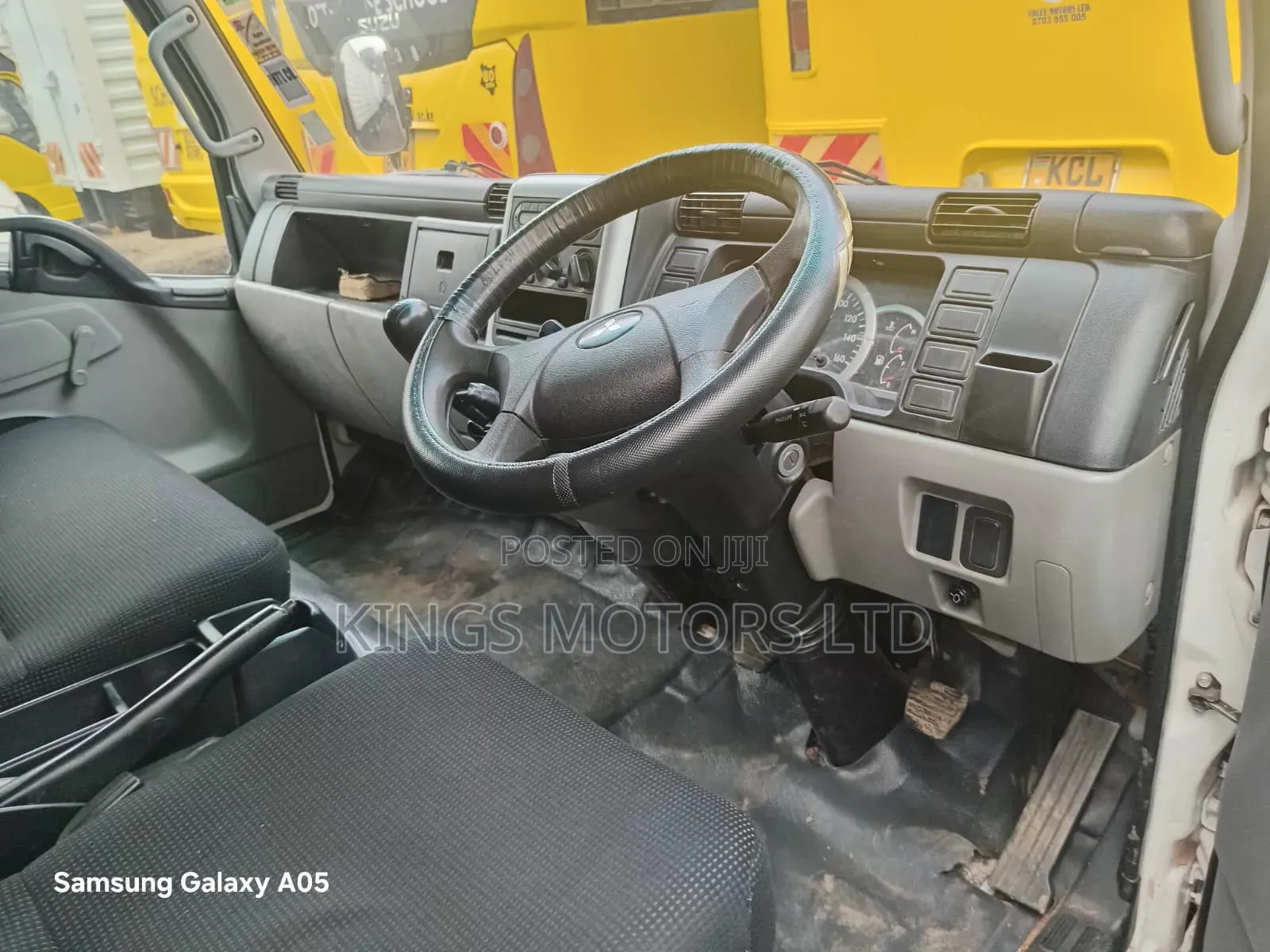 Isuzu NQR-Xtra Yom 2021