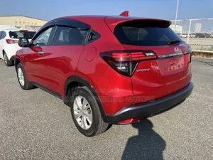 Honda Vezel 2020 Red