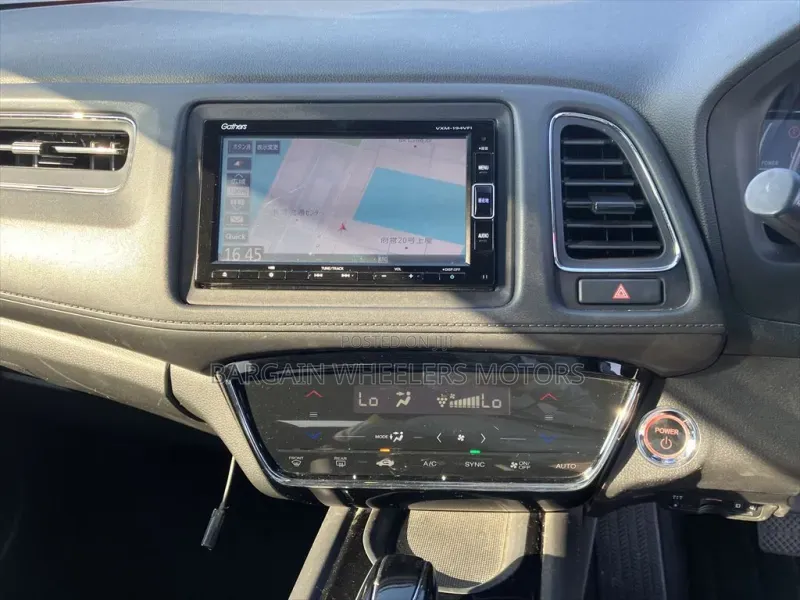Honda Vezel 2020 Red