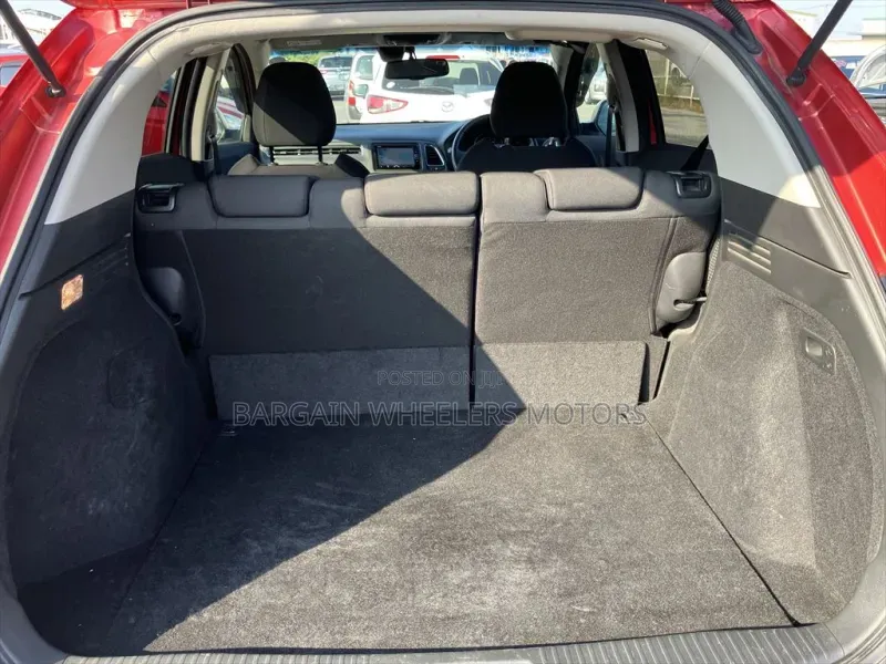 Honda Vezel 2020 Red