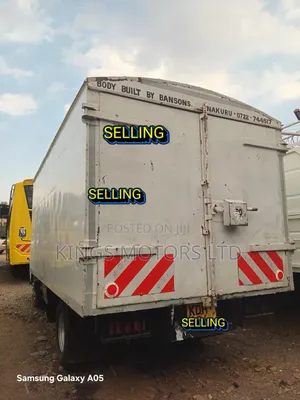 Mitsubishi Canter Fe84