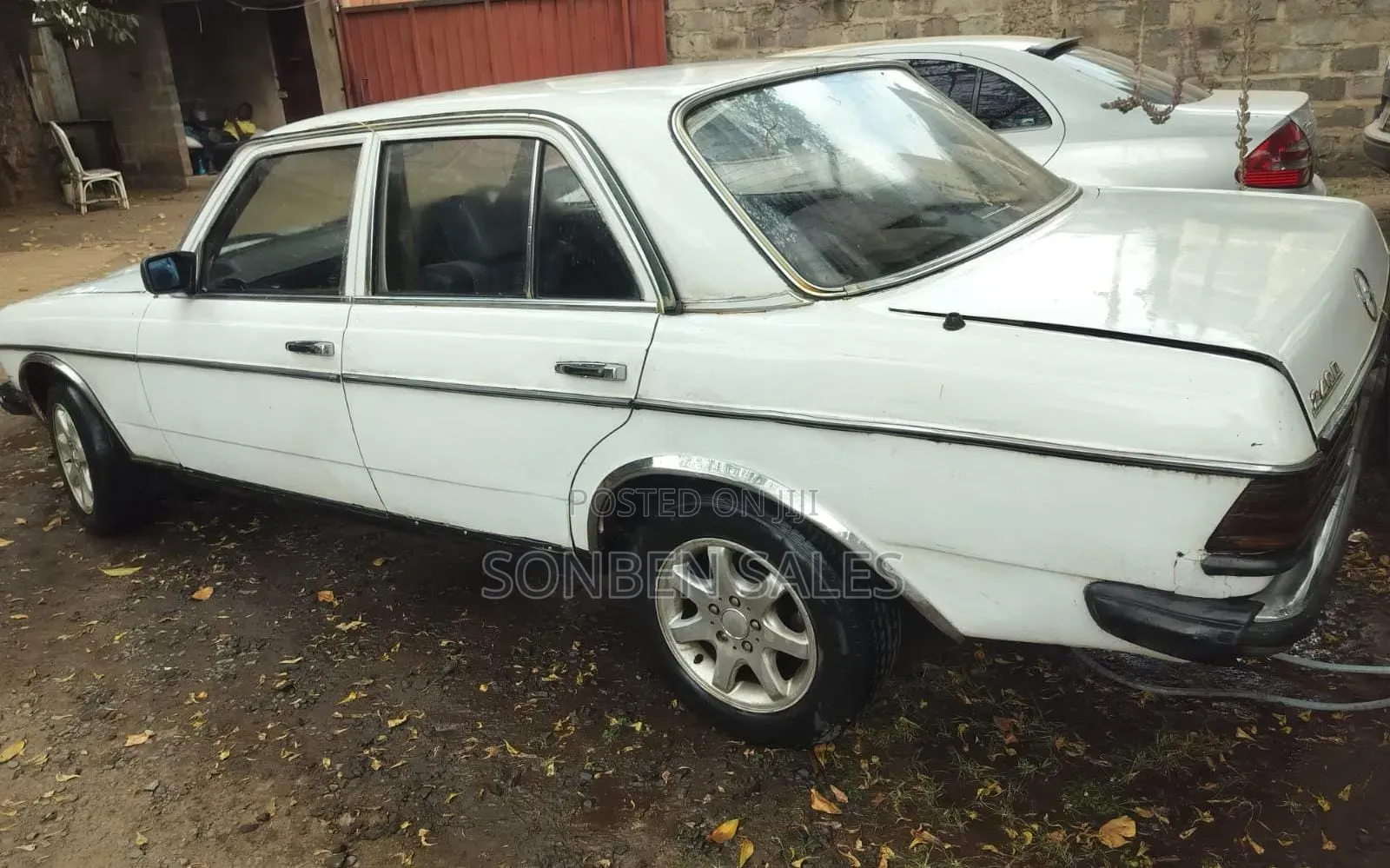 Mercedes-Benz W123 1979 White
