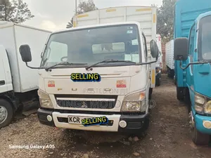Mitsubishi Canter Fe84 Yom 2018