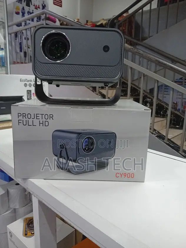 Cy900 Projector Bluetooth With Conectivity for Speakers and Headphones