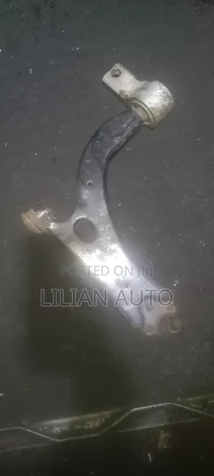 Demio 2005 Control Arm