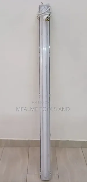 Ex-Uk Tronic 5ft Waterproof Led Tube Fitting Light