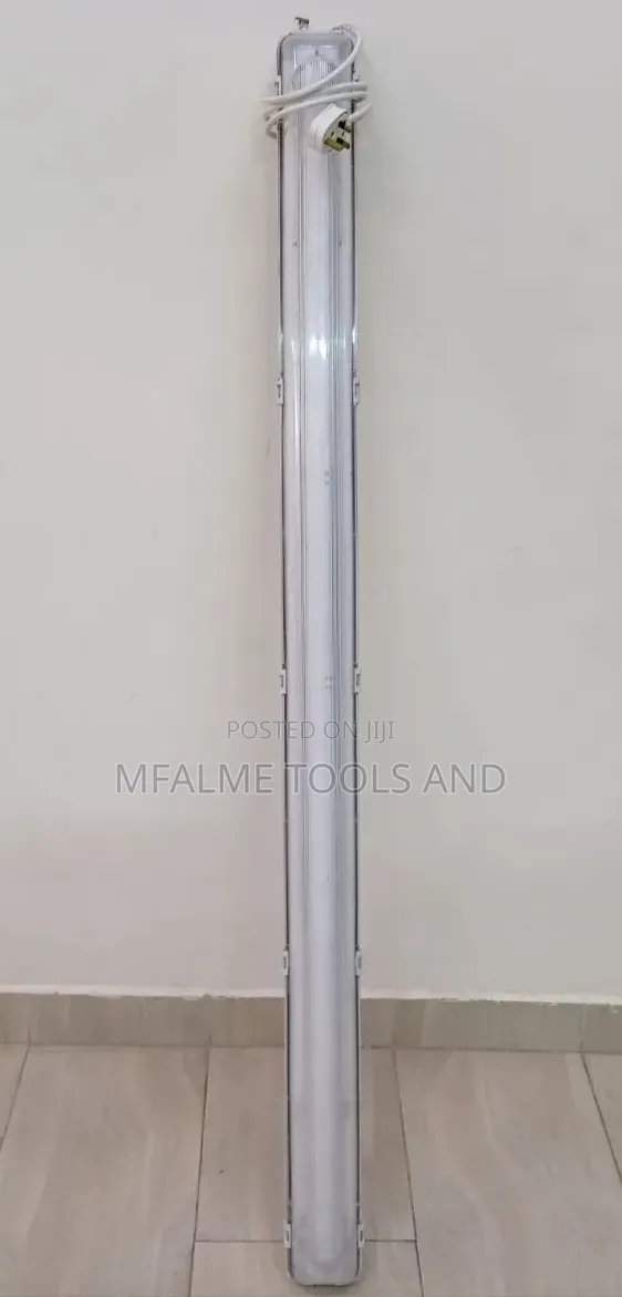 Ex-Uk Tronic 5ft Waterproof Led Tube Fitting Light