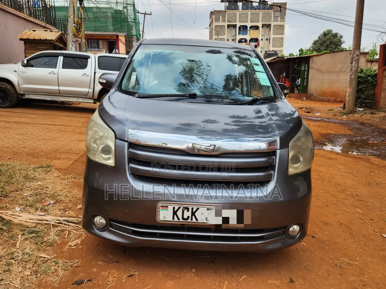 Toyota Noah 2010 Gray