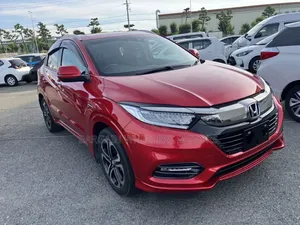 Honda Vezel 2019 Maroon