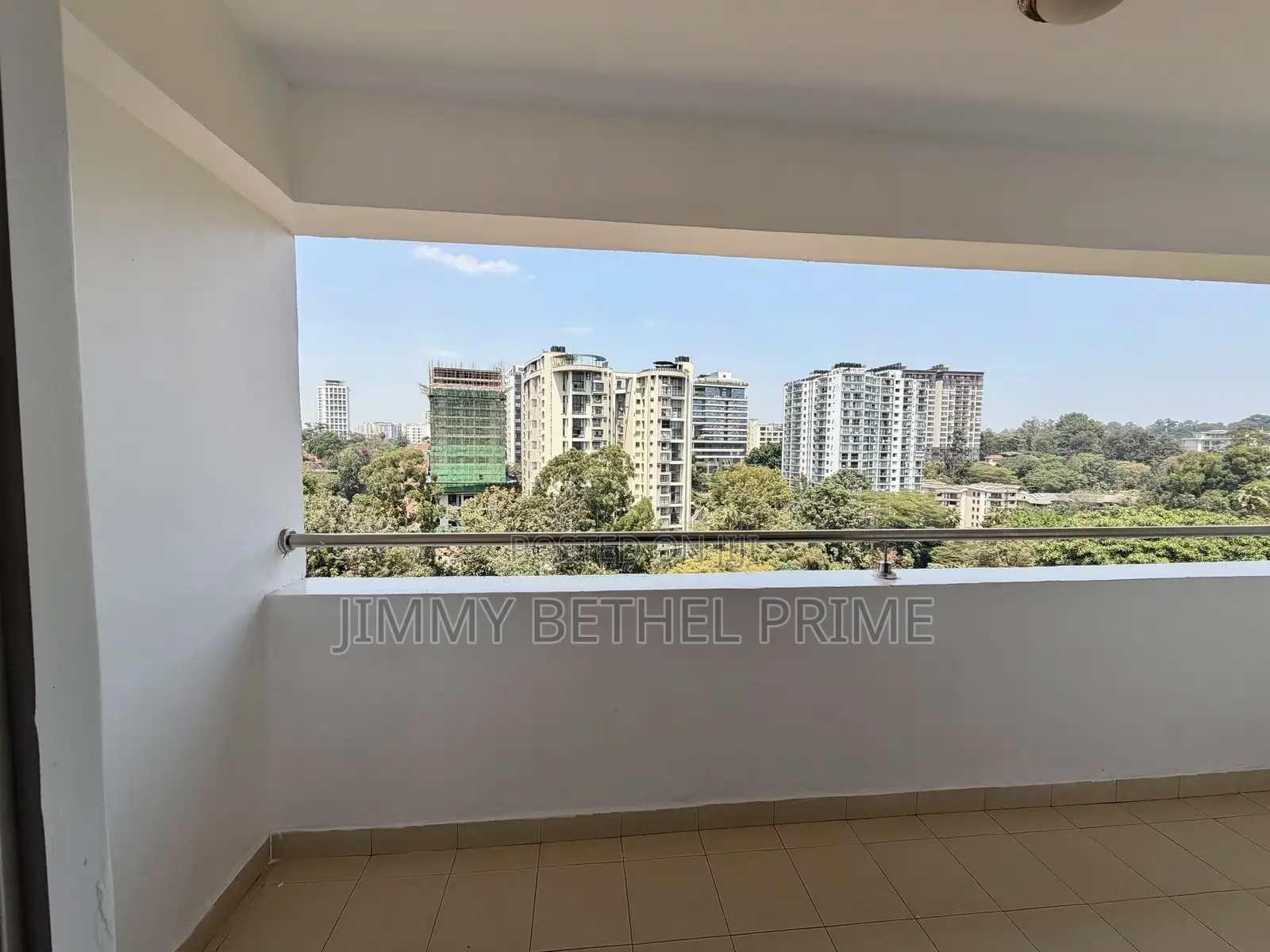 3bdrm Apartment in Raphta Road Area for rent