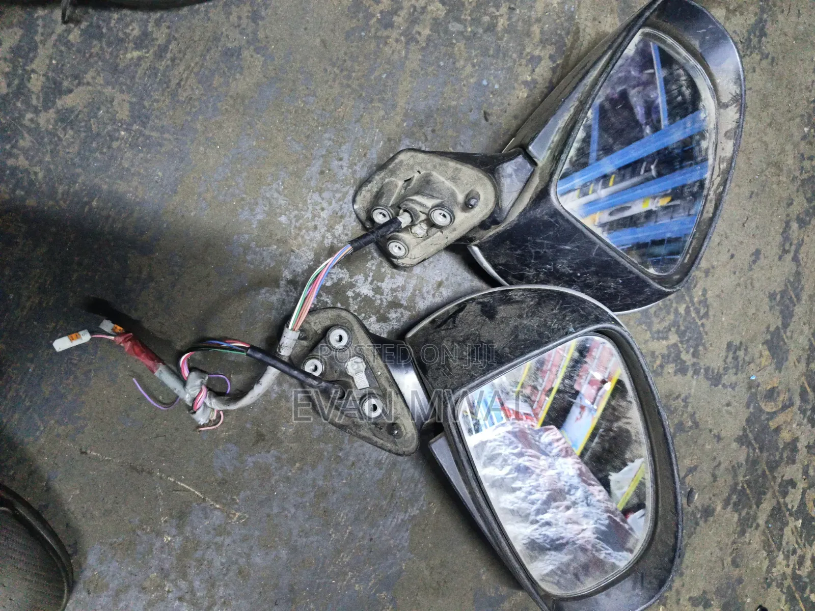 Toyota Prius 2012 Side Mirror Available