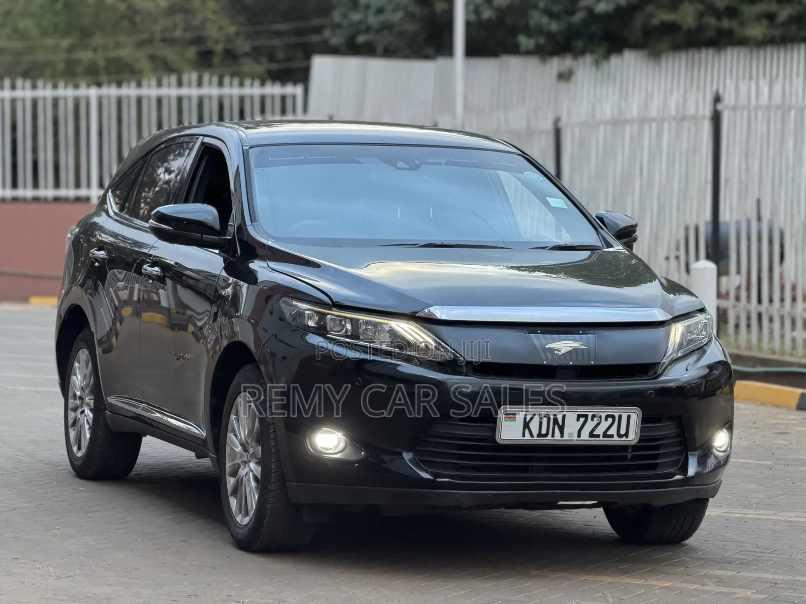 Toyota Harrier 2016 Black