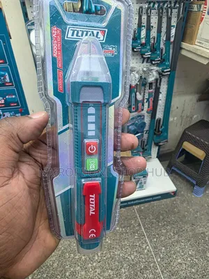 TOTAL Voltage Detector