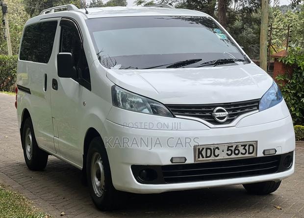 Nissan NV200 2014 White - thumbnail 2