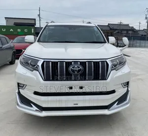 Toyota Land Cruiser Prado 2.8 2020 White