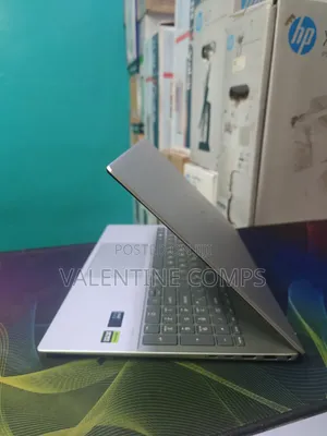 Laptop HP 32GB Intel Core Ultra 7 SSD 512GB