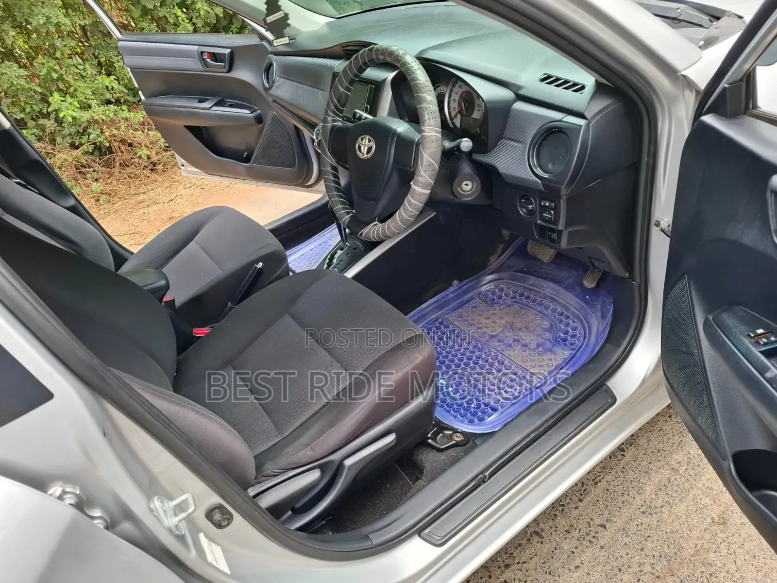 Toyota Corolla Fielder 2014 Silver