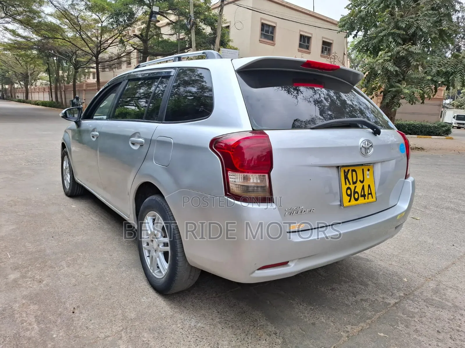 Toyota Corolla Fielder 2014 Silver