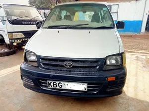 Toyota TownAce 2005 White