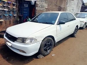 Toyota Carina 1999 White