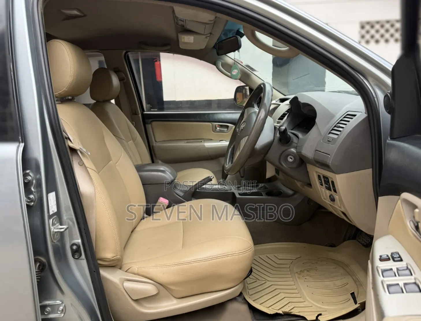 Toyota Fortuner 2.5 D AWD 2014 Silver