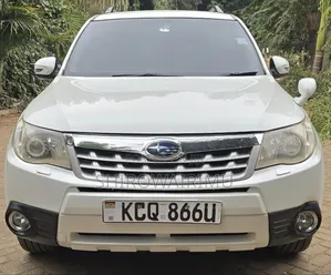 Subaru Forester 2010 Off white
