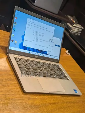 Laptop Dell Latitude 5320 8GB Intel Core i5 SSD 256GB