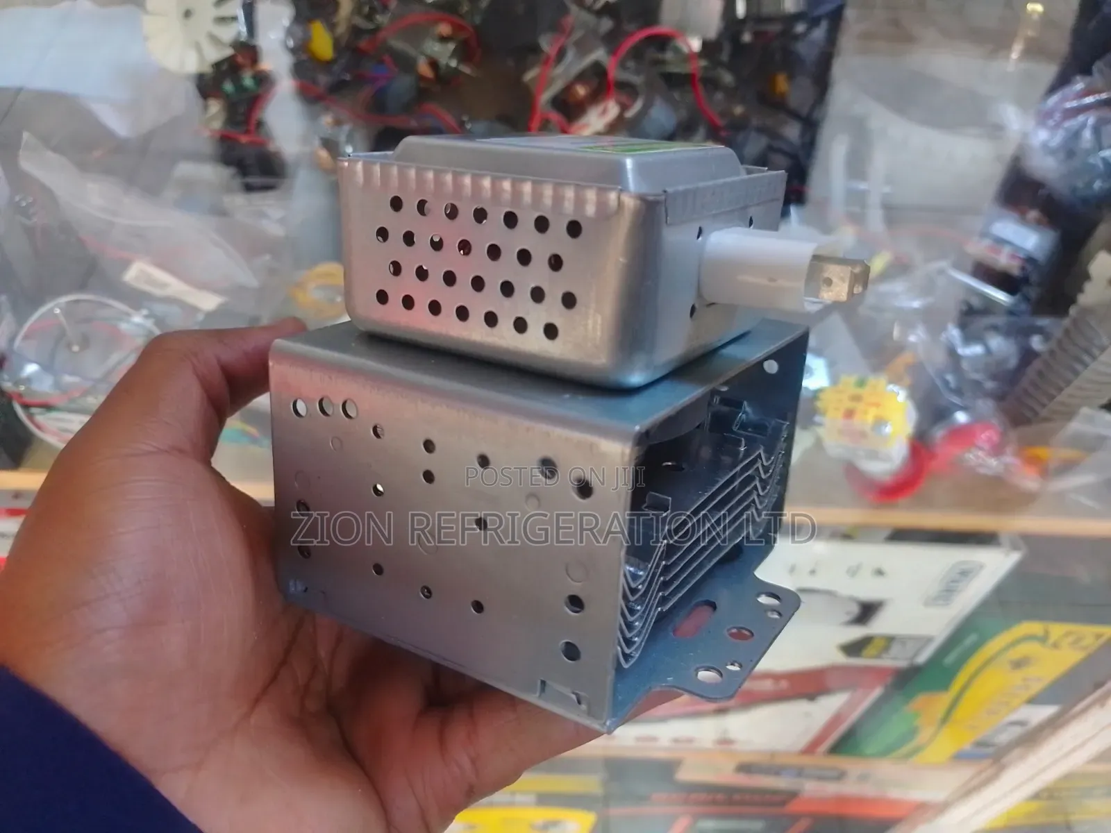 Universal Inverter Magnetron for Microwave