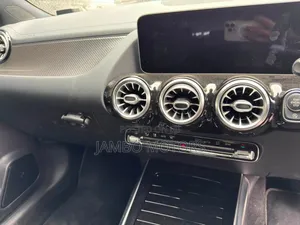 Mercedes-Benz B-Class B180 Petrol 2020
