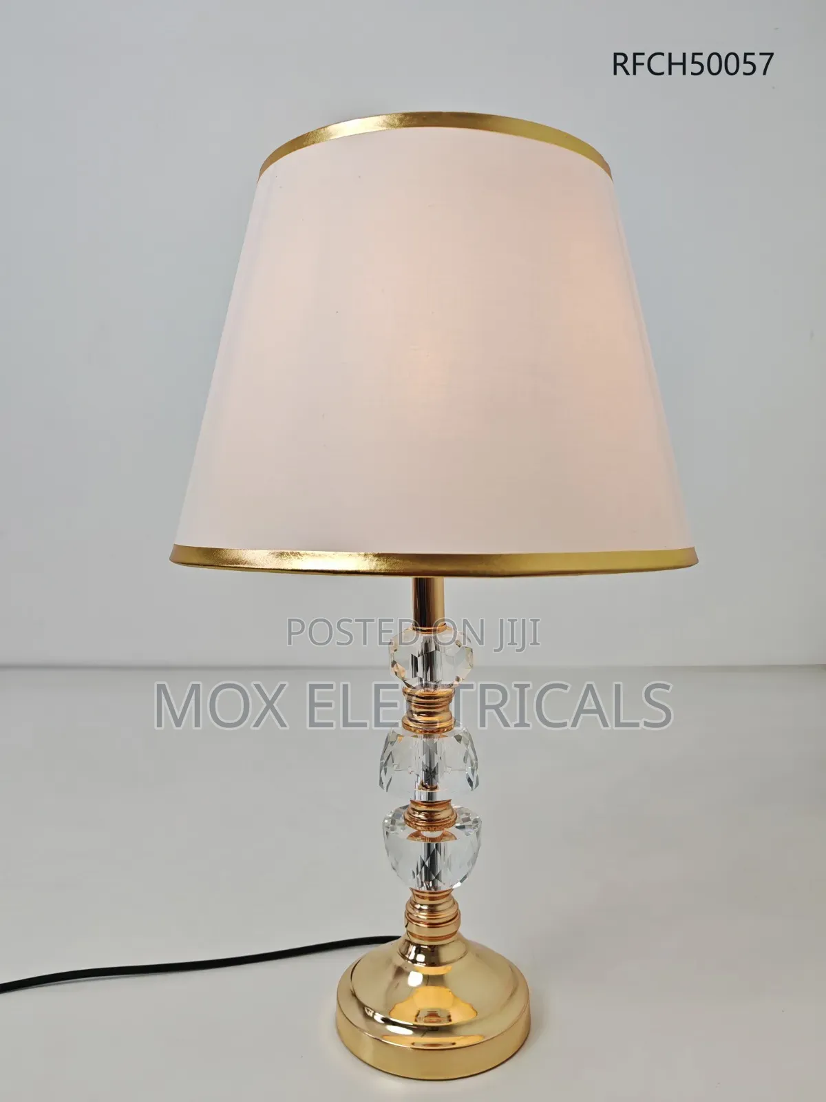 Elegant Crystal and Gold Table Lamp