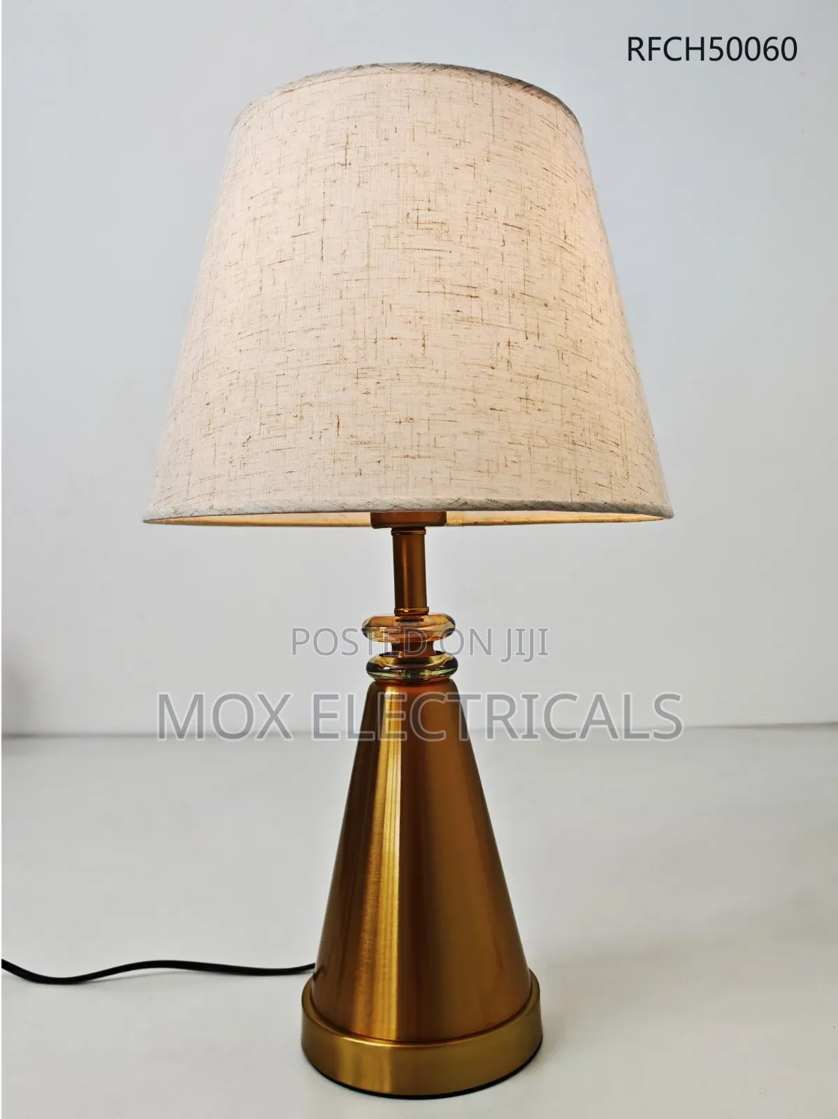 Elegant Crystal and Gold Table Lamp