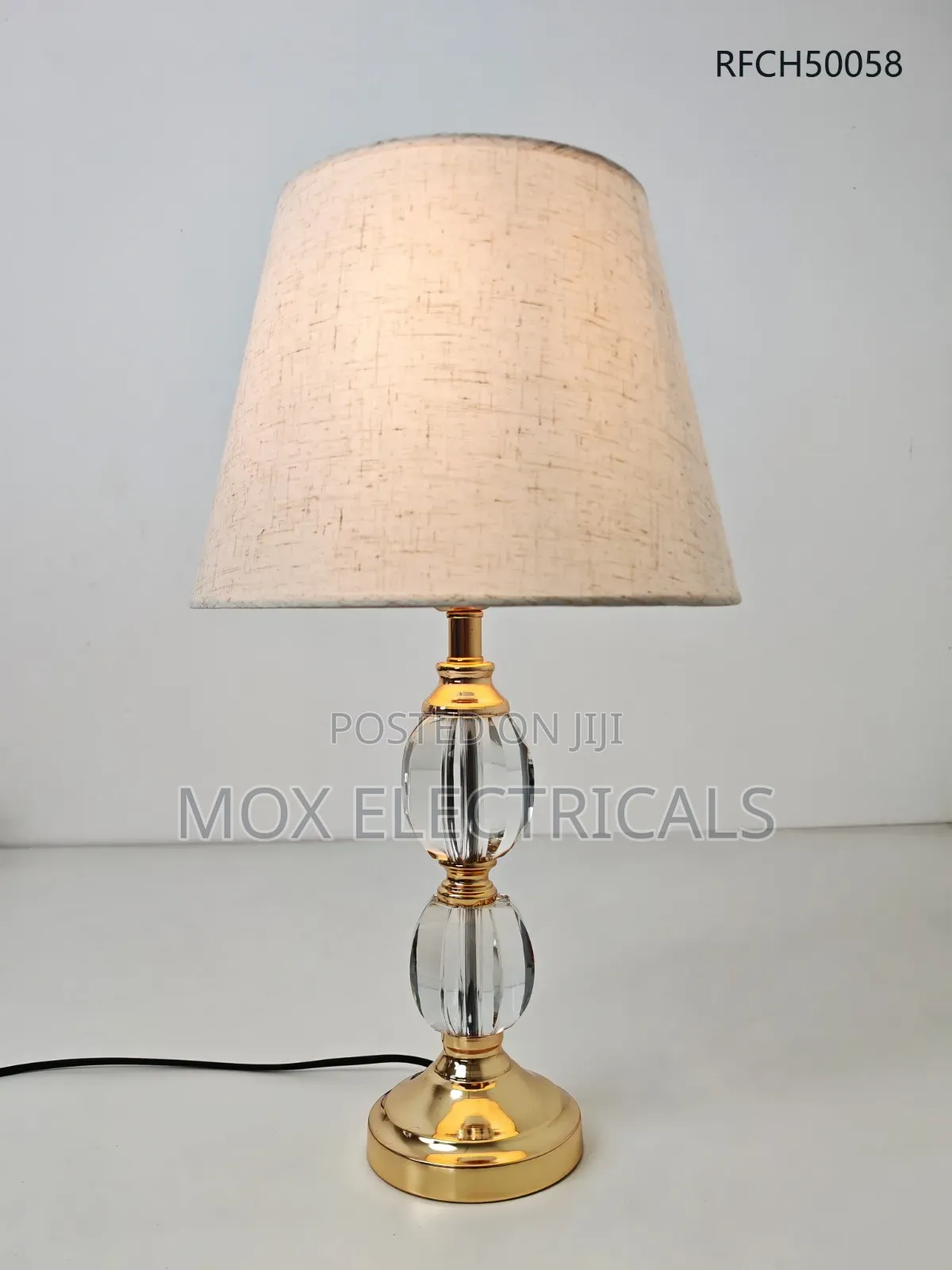 Elegant Crystal and Gold Table Lamp