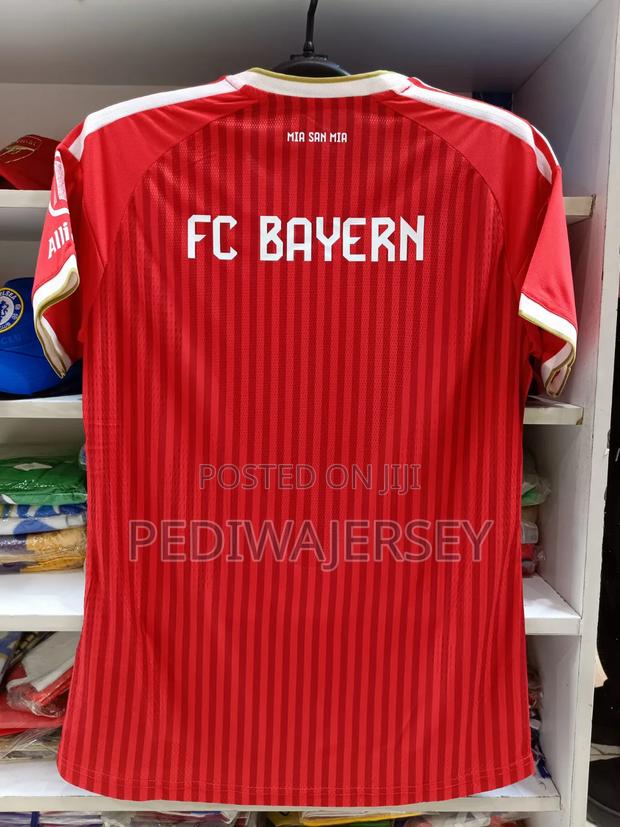 Bayern Munich Home Kit 2026/27 - thumbnail 2