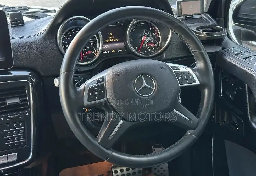 Mercedes-Benz G-Class 2018 White